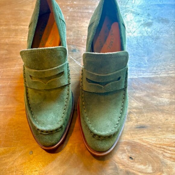 Kork- ease Modeste Green Suede Penny Loafer Pump (Women) - Picture 5 of 6